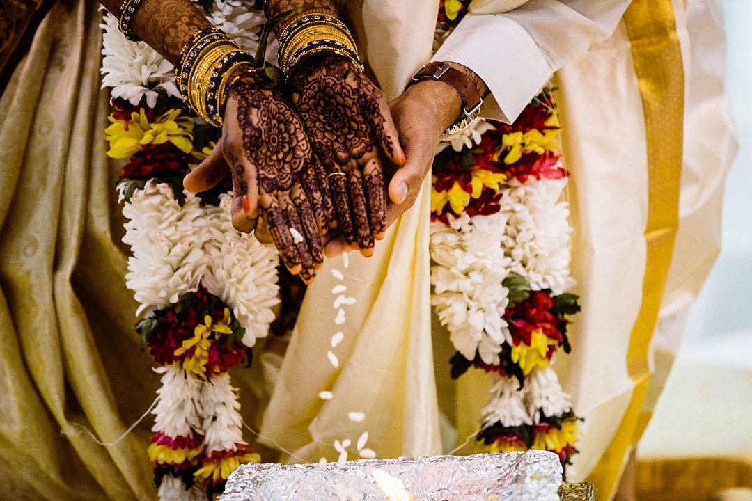 wedding henna on hands